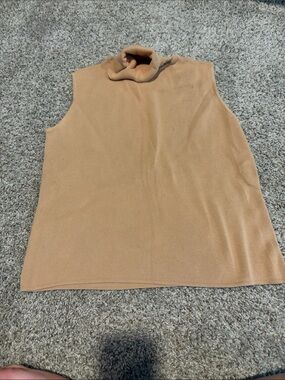 Designers Originals Sleeveless Turtleneck Top in Camel